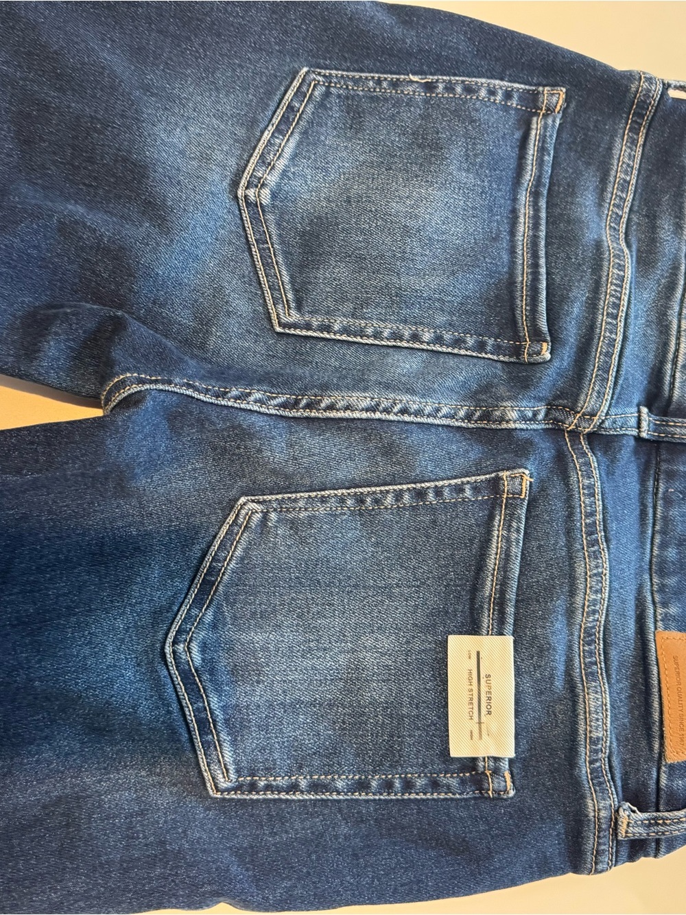 BKE Women's Flare Jeans in Medium Blue Wash - Picture 4 of 8